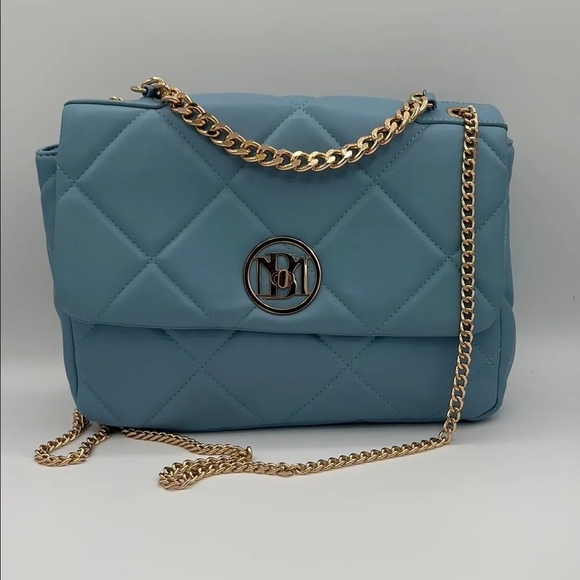 Handbags - Badgley MISHIKA Elegant Blue Quilted Gold Crossbody Chain Bag Retail $139 NEW